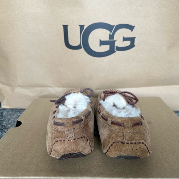 New women’s UGGs chestnut loafers size 5 - Picture 4 of 5